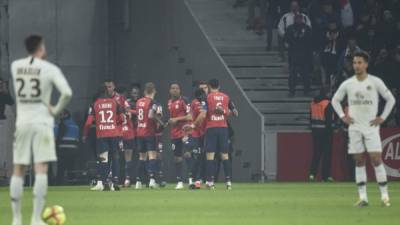 Los jugadores del PSG fueron humillados a manos del Lille. FOTO AFP.