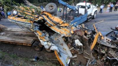 Según el titular de la Dirección Nacional de Transporte y Vialidad de Honduras, Leonel Sauceda, el exceso de peso del camión parece ser la causa más probable del accidente de tráfico.