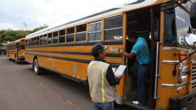 Con la puesta en marcha de la nueva Ley de Transporte, cada unidad y motorista serán certificados para poder laborar.