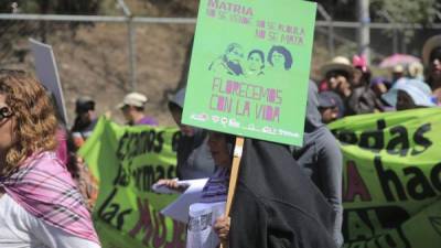 El juicio fue reprogramado debido a que 'la proposición de pruebas se alargó unos días más, entonces el Código Penal establece que debe haber un mínimo de diez días entre la proposición de pruebas y el inicio del debate', explicó el portavoz del Poder Judicial, Melvin Duarte. EFE/Archivo