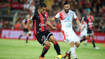 Roger Rojas viene de anotar su gol 20 contra Santa Guápiles. Foto: Fanny Tayver