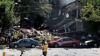 Al menos 30 personas resultaron heridas tras la explosión.