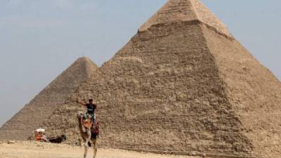 Imagen referencial de las pirámides de Egipto.