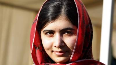 Una imagen tomada en 18 de febrero 2014 muestra colegiala paquistaní Malala Yousafzai, quien sobrevivió a un disparo en la cabeza por los talibanes.