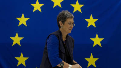 Ulrike Lunacek, jefa de la misión de la UE, encabezó ayer una conferencia de prensa.