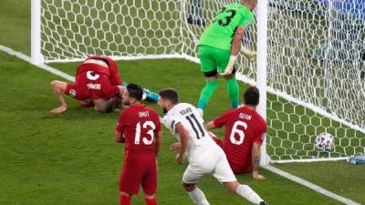 Domenico Berardi anotó en propio arco el primer tanto de la Euro 2020. Foto AFP.