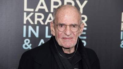 El dramaturgo y destacado activista del VIH Larry Kramer. AFP/Archivo