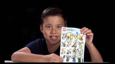 Evan tiene 8 años y sus análisis de juguetes y videojuegos se han vuelto una sensación en YouTube, no solo para los usuarios que disfrutan de sus videos, sino también para las empresas que han visto una gran oportunidad publicitaria.