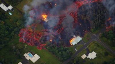 Vista aérea de los daños provocados en las zonas residenciales por las corrientes de lava del volcán.
