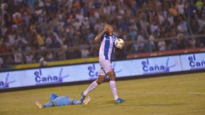 Eddie Hernández fue una pieza clave para Honduras en la doble jornada del cierre de la eliminaria de Concacaf.