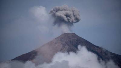 Vista del volcán de Fuego. EFE/Archivo