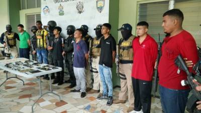 En un operativo en la aldea Monterrey, del municipio de Choloma, capturaron a siete supuestos mareros de la Salvatrucha (MS), las otras dos detenciones fueron en la aldea El Ocotillo, de San Pedro Sula.