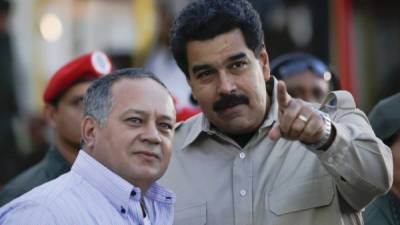 Diosdado Cabello y Nicolás Maduro se convirtieron en los hombres fuertes de Chávez.