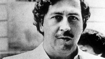 La vida de Pablo Escobar ha sido retratada en diversas series televisivas.