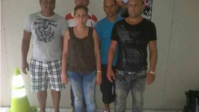 Cinco de los cubanos detenidos en la frontera con Guatemala.