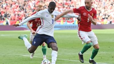 Dembélé se lesionó en el duelo donde Francia empató 1-1 ante Hungría. Foto AFP.