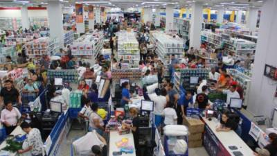 COMERCIO. Por 43 años, Diunsa ha sido opción de compra.