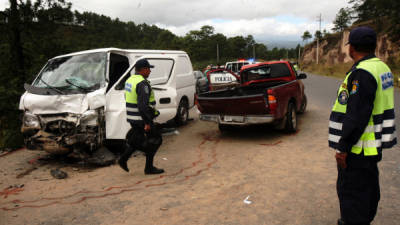 A inmediaciones del desvío al municipio de Talanga, Francisco Morazán ocurrió el accidente vial en el que murieron tres personas.