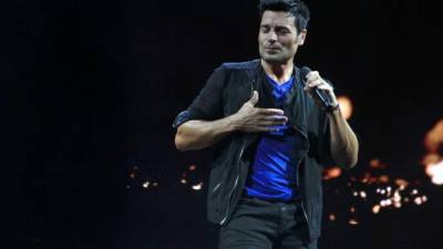 Chayanne tiene tantas cualidades para amarlo que no tendríamos suficiente espacio para escribirlas.