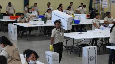 El partido Alianza de Oposición exige al TSE haga un recuento nuevamente de los votos.