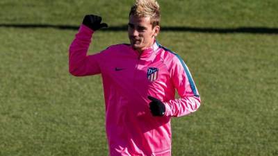 Antoine Griezmann durante el entrenamiento del Atletico de Madrid en la Ciudad deportiva Wanda previo al partido de Champions League frente a AS Roma en Madrid. EFE