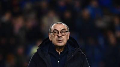 En esta foto de archivo tomada el 18 de diciembre de 2019, el entrenador italiano de la Juventus, Maurizio Sarri, asiste al partido de fútbol de la Serie A italiana Sampdoria vs Juventus el 18 de diciembre de 2019 en el estadio Luigi-Ferraris de Génova. / AFP / Marco Bertorello