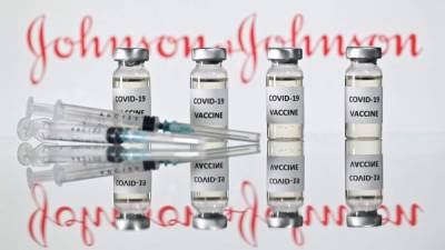 La FDA afirma que la vacuna de J&J reduce los casos graves y muertes por covid 19 hasta en un 82%./AFP.