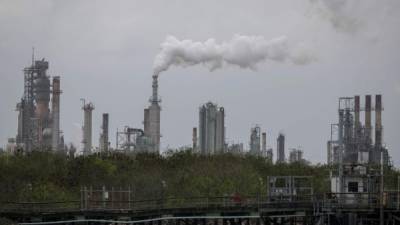 Los ataques contra las refinerías saudíes el pasado fin de semana, redujeron en un 5 % la producción mundial de petróleo, y desencadenaron ayer la mayor subida abrupta en el precio del crudo desde la guerra del Golfo. Estos son los países más afectados por el incremento del llamado oro negro: