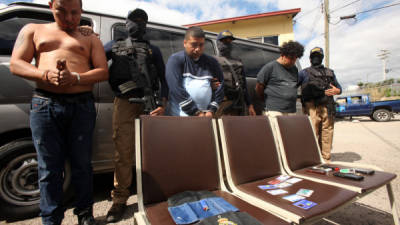 La FNA capturó a tres salvadoreños que, supuestamente, entraron al país a entrenar a mareros que están presos.