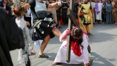 Foto del viacrucis de Semana Santa. Foto de archivo de Diario LA PRENSA.