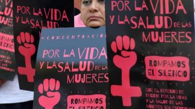 El Salvador es una de las pocas naciones en el mundo que castiga hasta con 40 años de cárcel a mujeres que aborten.