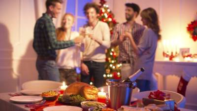 La alimentación en familia debe ser saludable y ligera durante las fiestas de Navidad y Año Nuevo.
