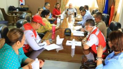 Reunión de las autoridades de El Progreso, Yoro, en donde determinaron cerrar la ciudad.