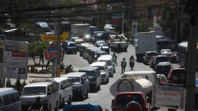 Los manifestantes cerraron el paso a los capitalinos.