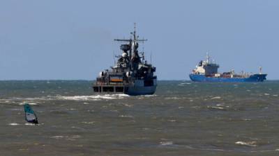 Decenas de buques y aviones continúan la búsqueda del ARA San Juan, desaparecido desde el miércoles pasado.
