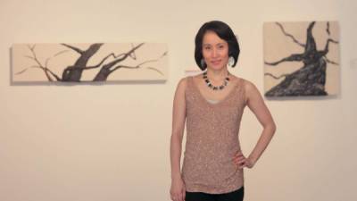 Dos obras que representan a dos árboles, de la japonesa Naomi Ohki, han sido premiadas con una 'Mención de honor'. FOTO: Agencia/ EFE
