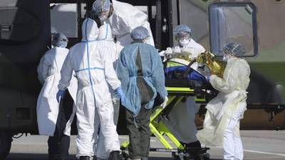 Pacientes italianos fueron trasladados a Francia para recibir tratamiento contra el coronavirus ante la saturación de los hospitales en Roma./AFP.