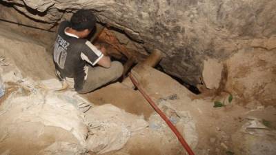 Las labores de búsqueda de los ocho mineros atrapados se han dificultado.