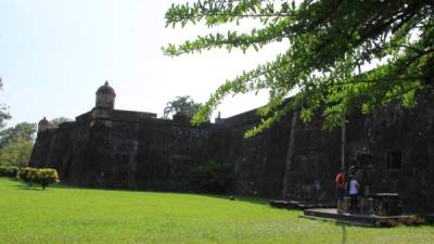 La fortaleza de San Fernando fue construida por los españoles entre 1759 y 1778 con el propósito de protegerse de los piratas.