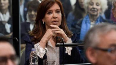 La expresidenta Cristina Fernández ayer durante la primera audiencia del juicio oral. AFP