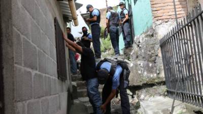 Operativos. El despliegue policial es vasto en todo el país.