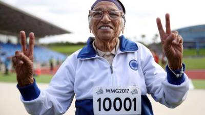 La india Man Kaur, de 101 años, ganó el título de 100 metros en la categoría de centenarios en los World Masters Game.