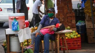 El Departamento de Virología de la Unah explicó que es vital organizar de manera más efectiva las medidas de distanciamiento y aislamiento social para vencer el coronavirus.