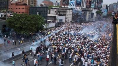 Manifestantes venezolanos fueron reprimidos por las fuerzas de seguridad.