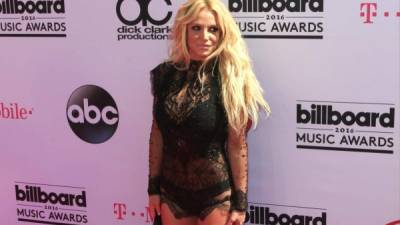 Britney Spears anunció su compromiso matrimonial con Sam Asghari, su novio desde hace cinco años.