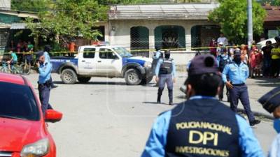 La víctima quedó tendida en la entrada de la colonia El Carmen.