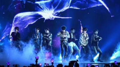 BTS presentó su nueva canción 'Fake Love' en los Billboard Music Awards./AFP.