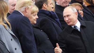 Putin y Trump participaron en la ceremonia de conmemoración del primer centenario de la Gran Guerra en París./AFP.