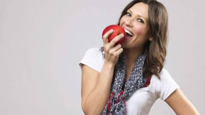 Una manzana al día le ayudará a tener un corazón sano.