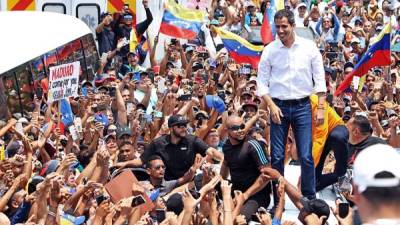 Guaidó gana cada vez más adeptos en su lucha por quitar del poder a Nicolás Maduro.